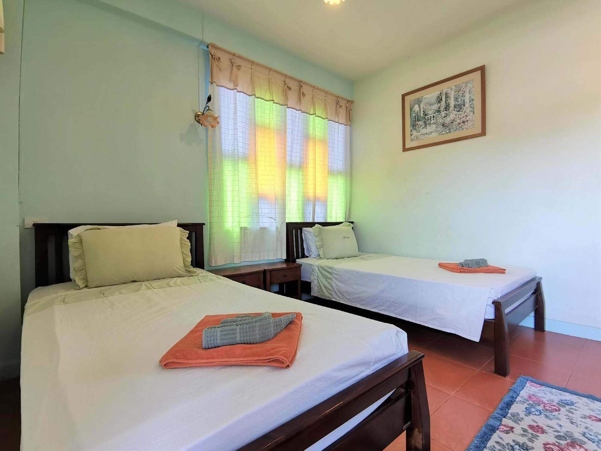 Baan Por Jai Hotel Koh Lanta Bagian luar foto