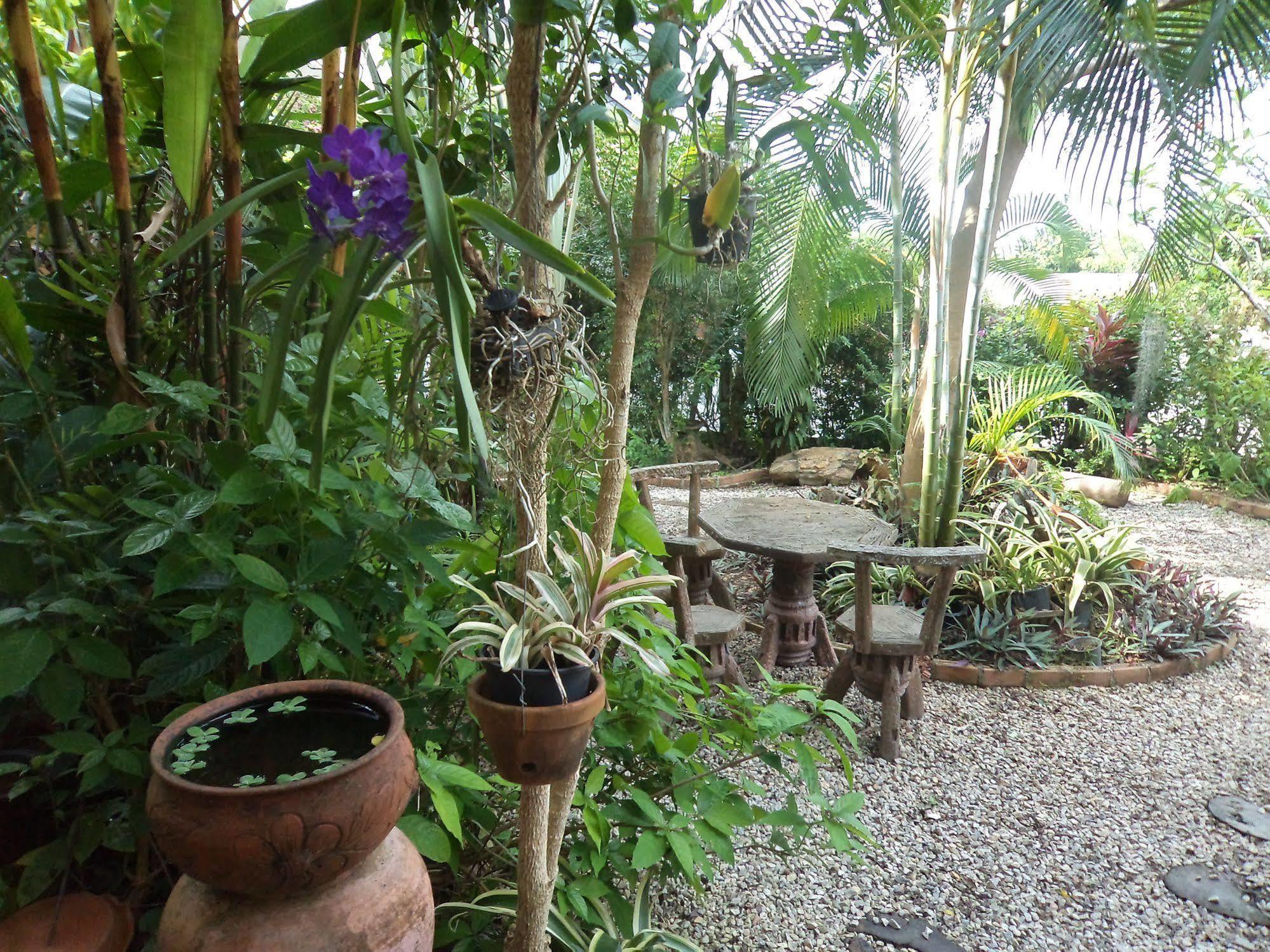 Baan Por Jai Hotel Koh Lanta Bagian luar foto